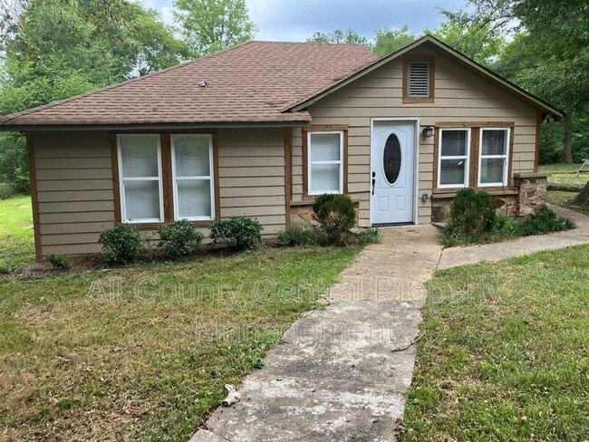 Primary Photo - 3115 Parkwood Rd