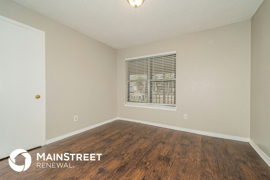 Building Photo - 112 Bluebonnet Dr