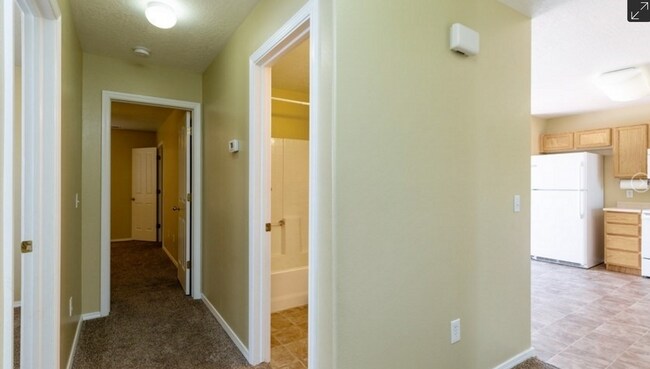 Building Photo - 3 Bedroom Home in Stansbury Park
