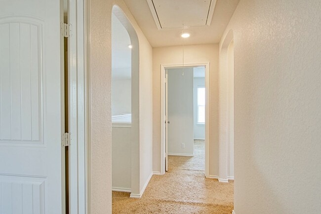 Building Photo - Kendall Brook Unit 1B