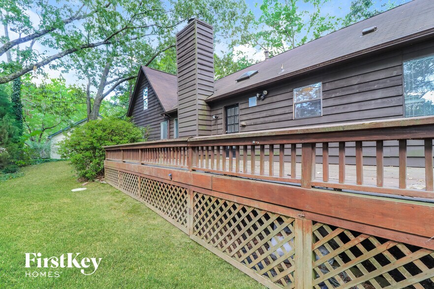 Building Photo - 8418 Chippingham Dr