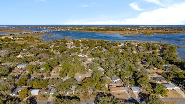 Building Photo - 229 Bonita Rd