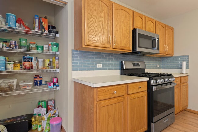 Building Photo - 2805 Packford Ln