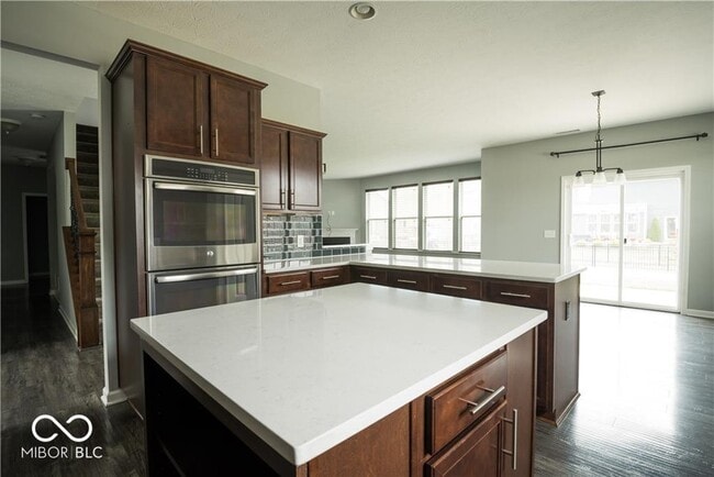 Building Photo - 15665 Eastpark Dr