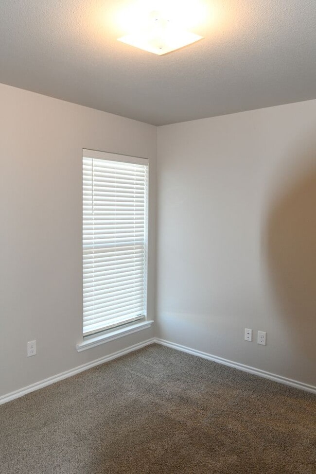 Building Photo - Beautiful Brand New Custom Brick Home 3 bed/ 2 bath/ 2 car garage Open Concept with huge backyard...