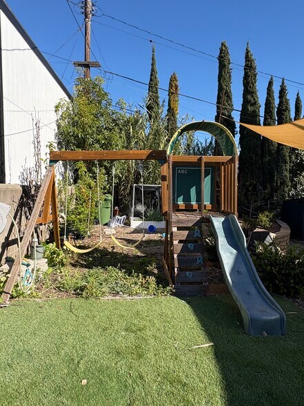 Building Photo - 5775 W 74th St