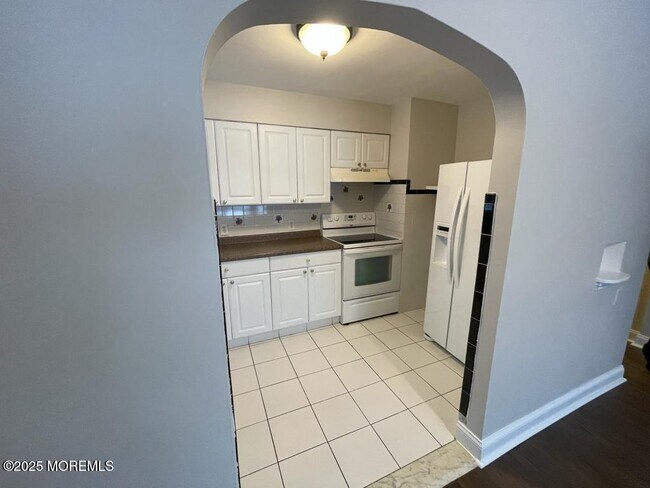 Building Photo - 286 Cleveland Ave