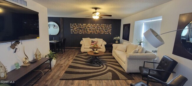 Building Photo - 118 St Andrews Dr