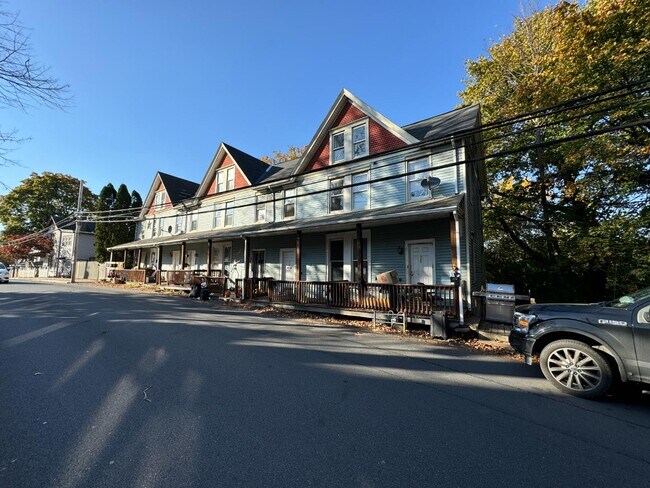 Building Photo - 325 E Church St