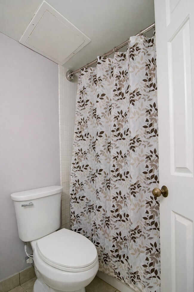 Building Photo - 3525 Sage Rd