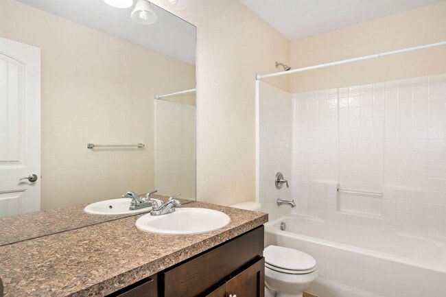 Building Photo - Fantastic Home in North Fort Collins