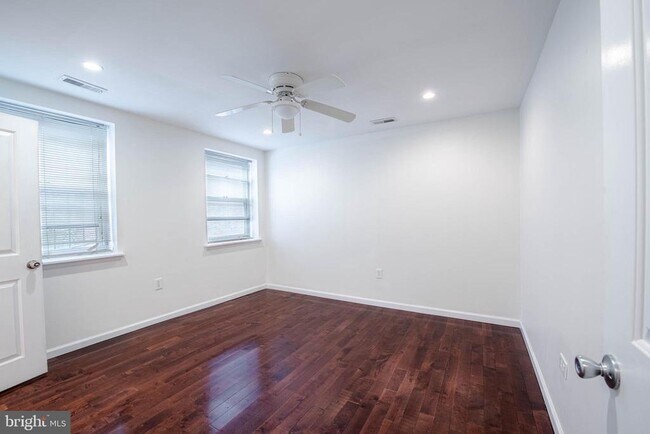 Building Photo - 545 Christian St