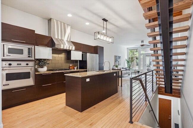 Building Photo - 2900 Inca St