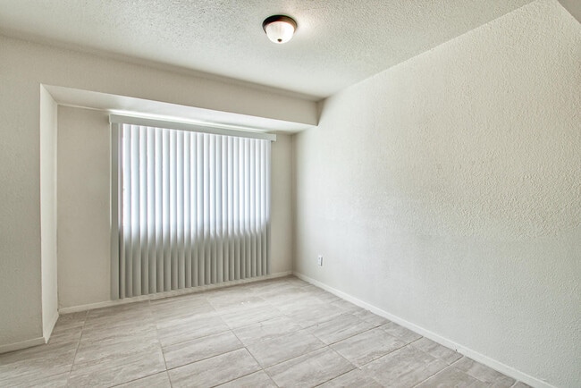 Building Photo - 10720 Mc Allen Pl