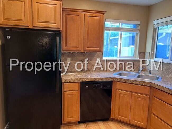 Building Photo - 4542 Brennen St W
