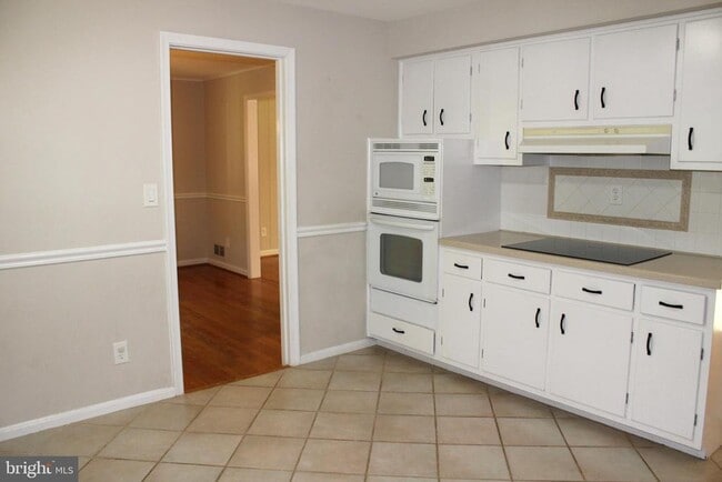 Building Photo - 3606 Barkley Dr