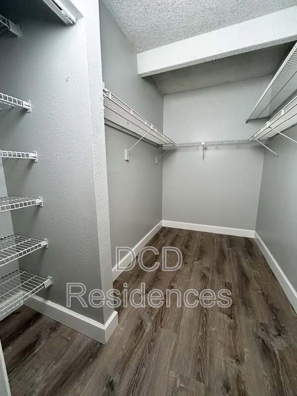 Building Photo - 5505 Forest Haven Cir