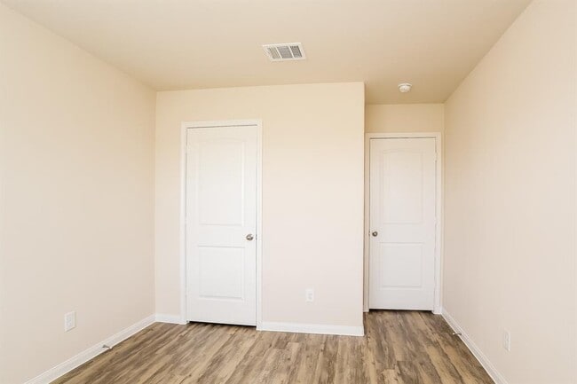 Building Photo - 9622 Franconia Dr