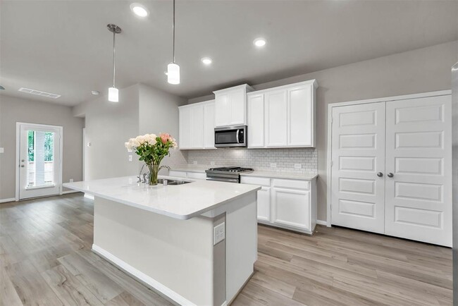 Building Photo - 213 Harper Ridge Dr