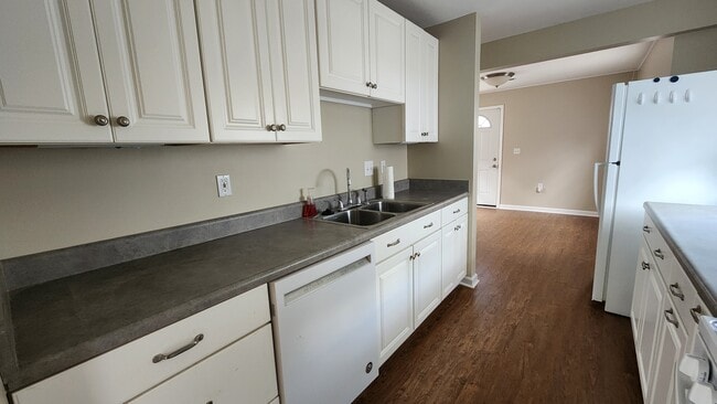 Building Photo - 4482 St Margaret Ln