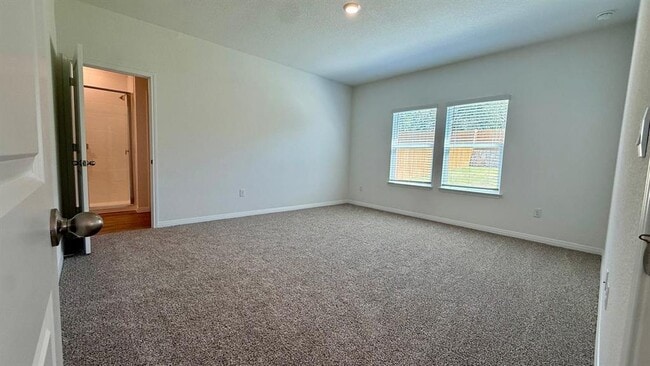 Building Photo - 1940 Lazy Acrs St