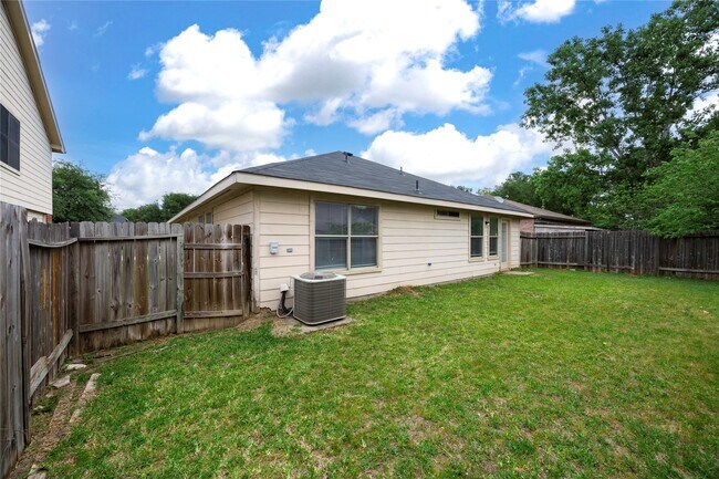 Building Photo - 1207 Bartlett Cove Dr