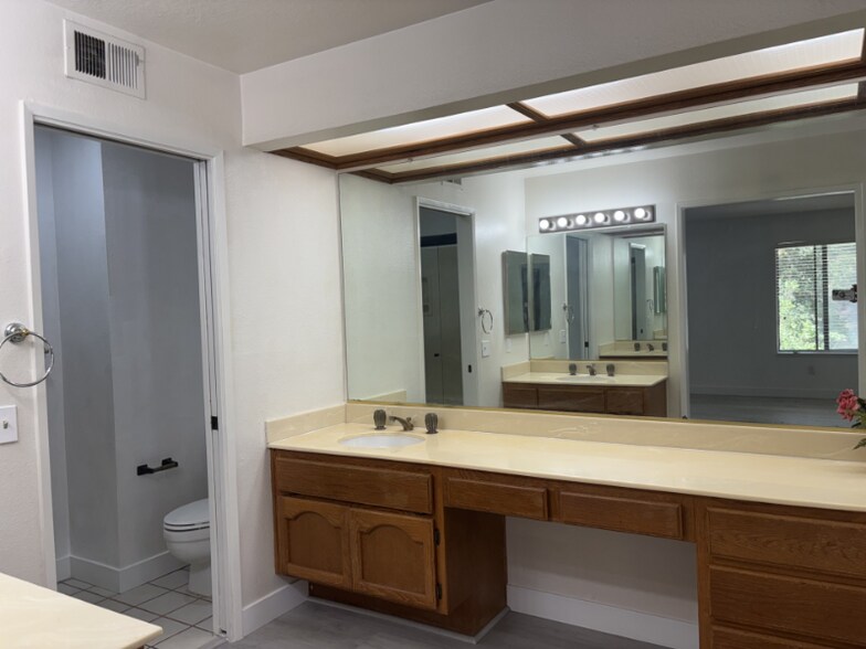 Building Photo - 20278 Portside Dr