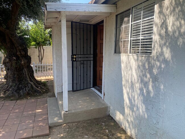 Back door - 516 El Monte St