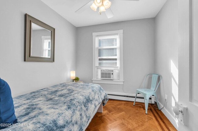 Building Photo - 6 Center St