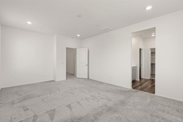 Building Photo - 895 Brookdale Dr