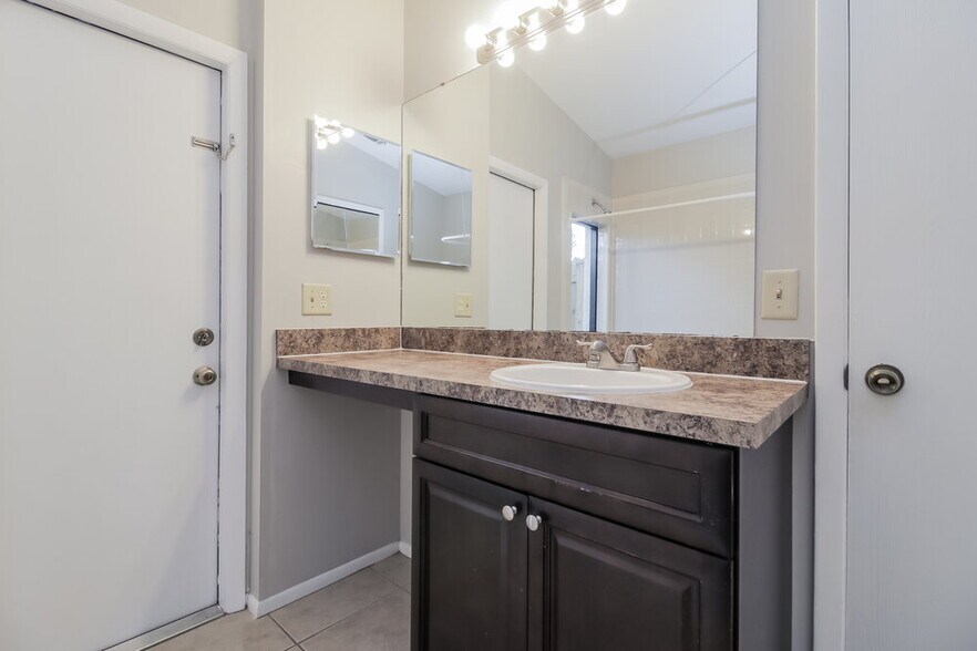 Building Photo - 456 Copperstone Cir