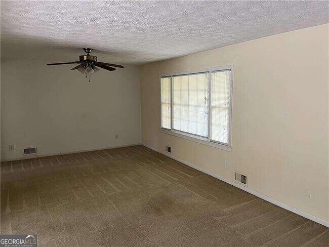 Building Photo - 2745 Cardinal Lake Cir NW