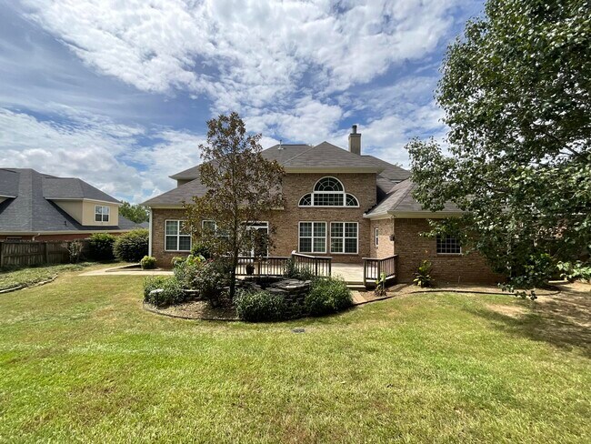 Building Photo - 375 Barnsley Dr