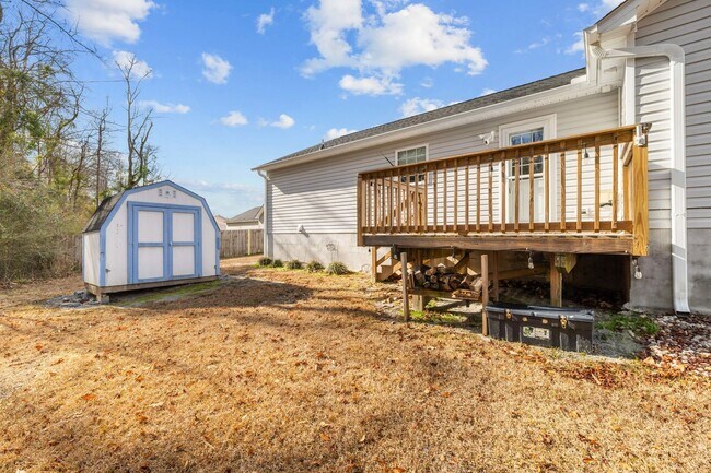 Building Photo - Woodbury Farms