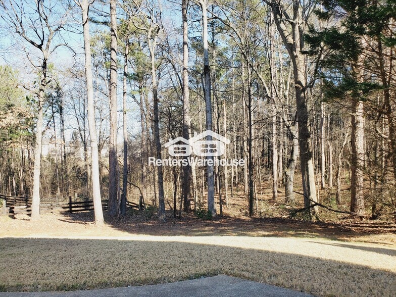 Building Photo - 923 Dual Hall