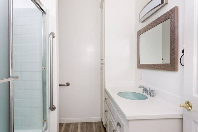 Building Photo - Fire Mountain 1 Bedroom with Private Patio