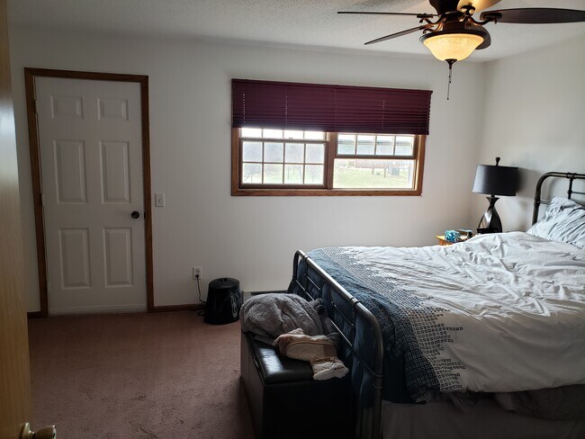 Building Photo - 3813 Fairfax St