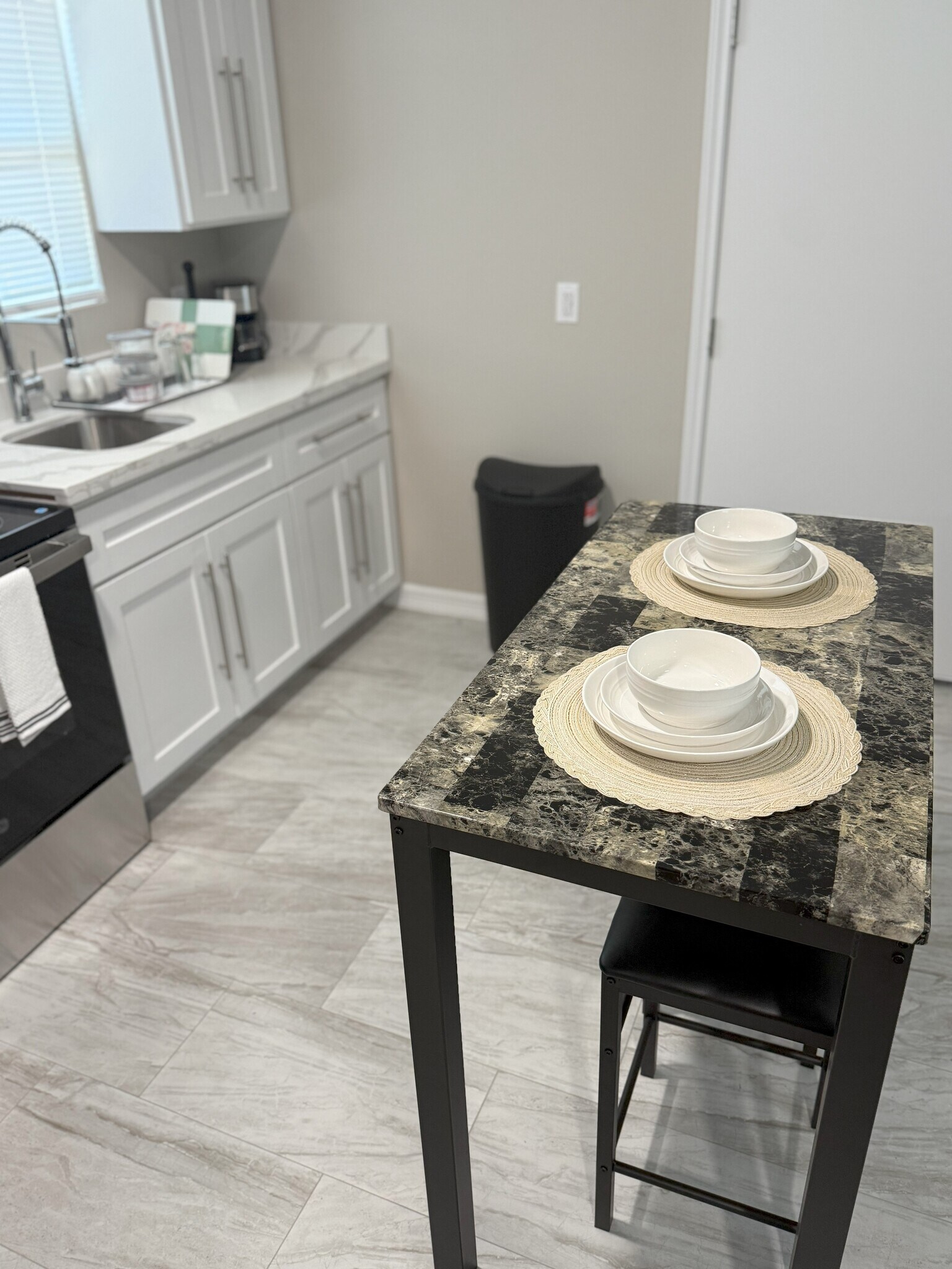 Dinning Table - 5712 Abbey Ct