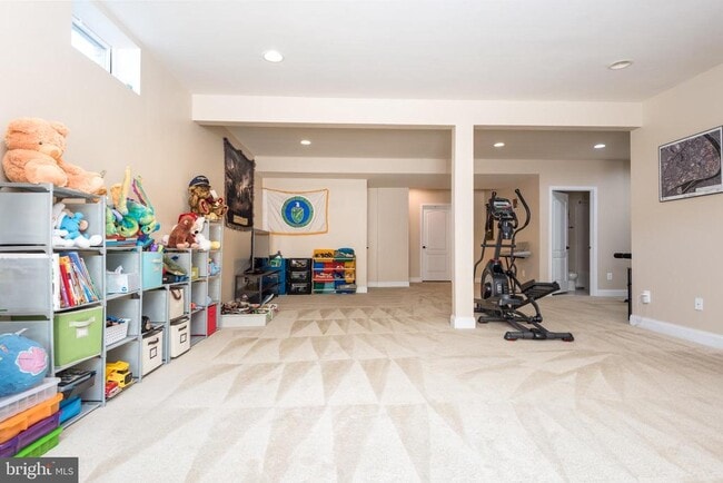 Building Photo - 5737 Waterloo Bridge Cir