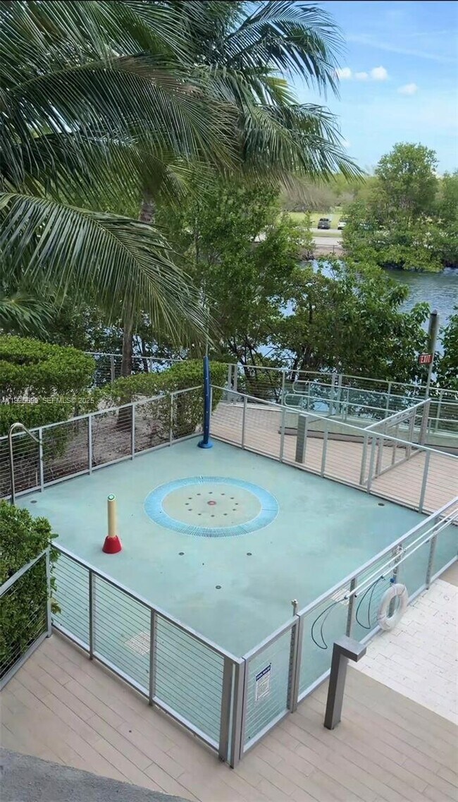 Building Photo - 16385 Biscayne Blvd