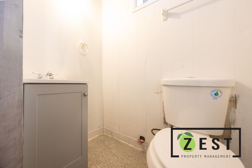 Building Photo - PRE-LEASING NOW!!!