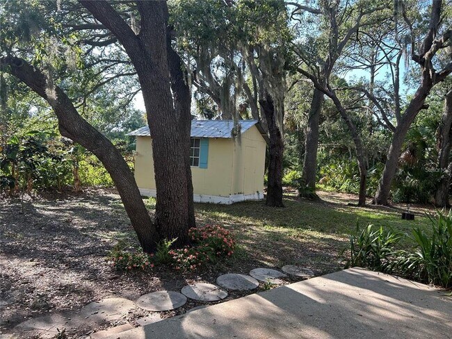 Building Photo - 3646 Radnor Pl