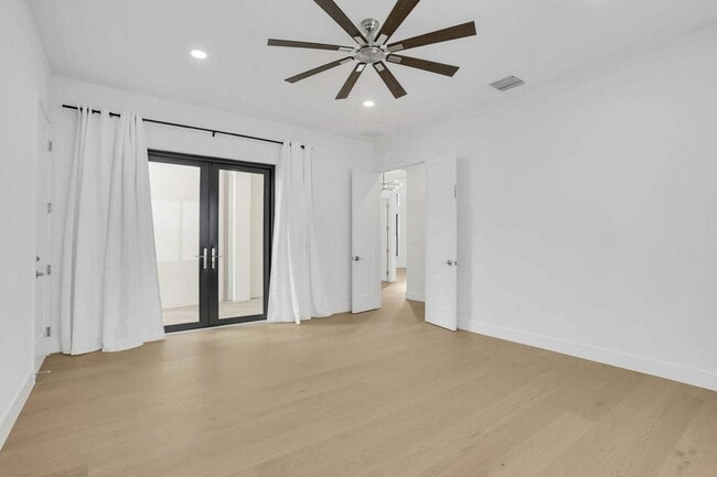 Building Photo - 21049 Violet Flds Wy