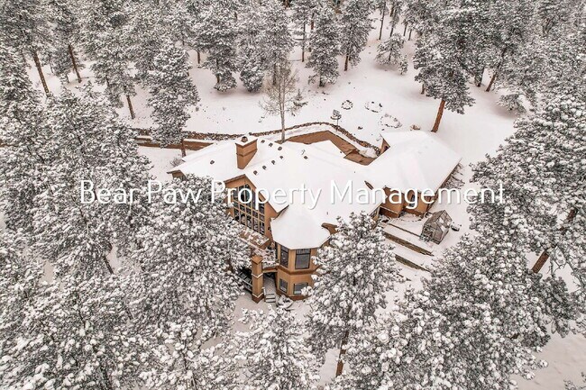 Building Photo - Stunning Home in the Ridge!!
