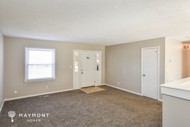 Building Photo - 4015 Glendale Ln NW