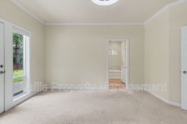 Building Photo - 1441 Ranier Loop NW