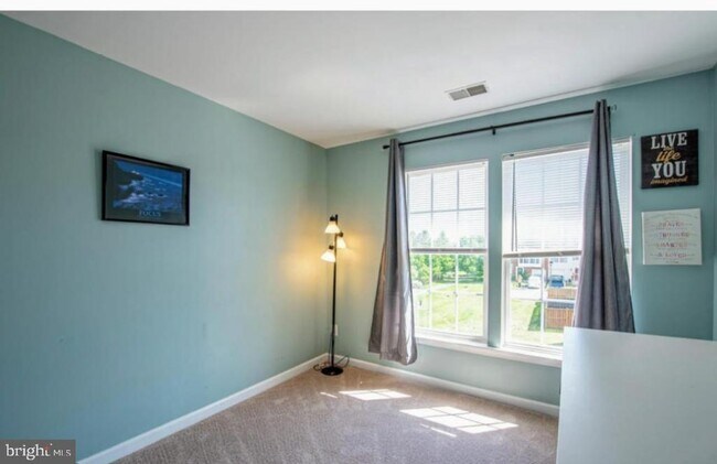 Building Photo - 41900 Restful Terrace