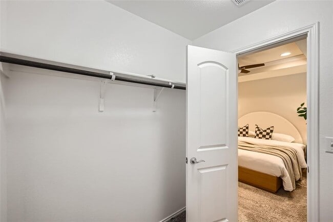 Building Photo - 10504 Abana Way