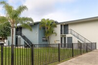 Building Photo - 3721 SW 60th Ave