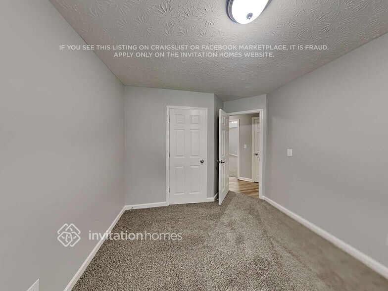Building Photo - 128 Goldleaf Dr